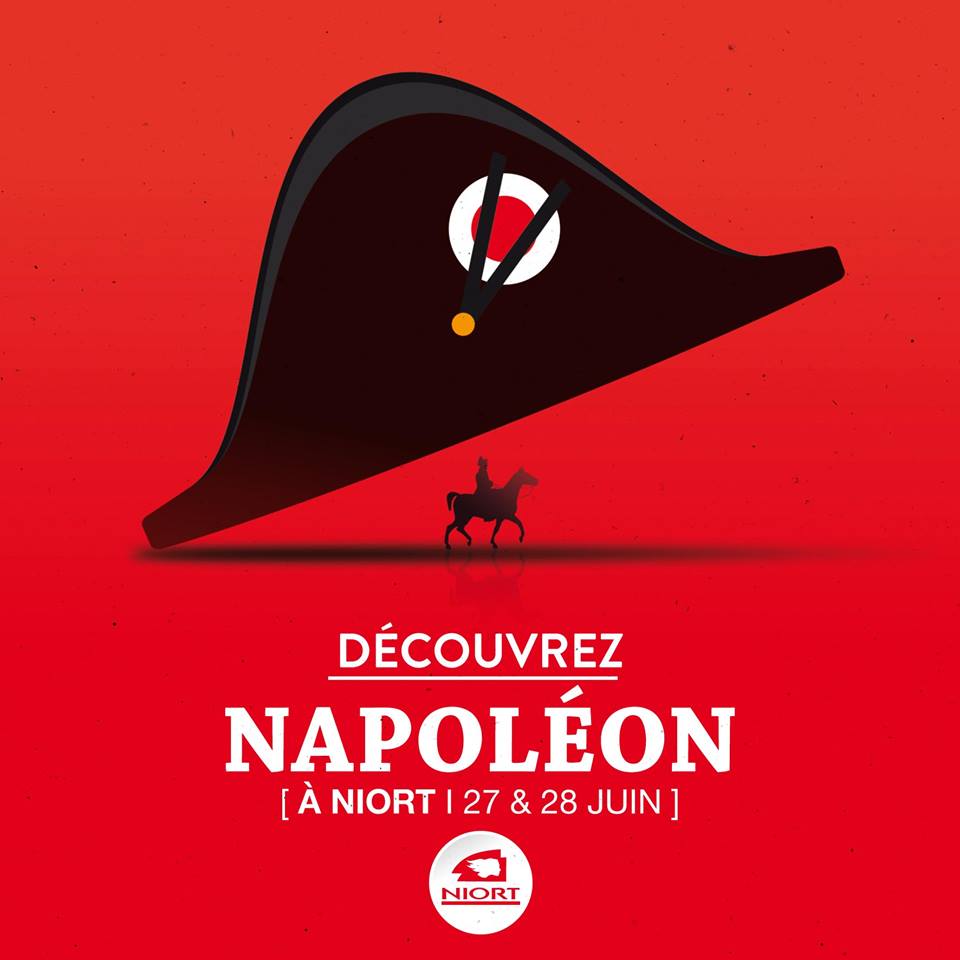 Reconstitution : Napoléon et les soldats de l’Empire en bivouac à Pré-Leroy